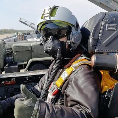 США розглядають можливе навчання українських пілотів користуватися американськими літаками