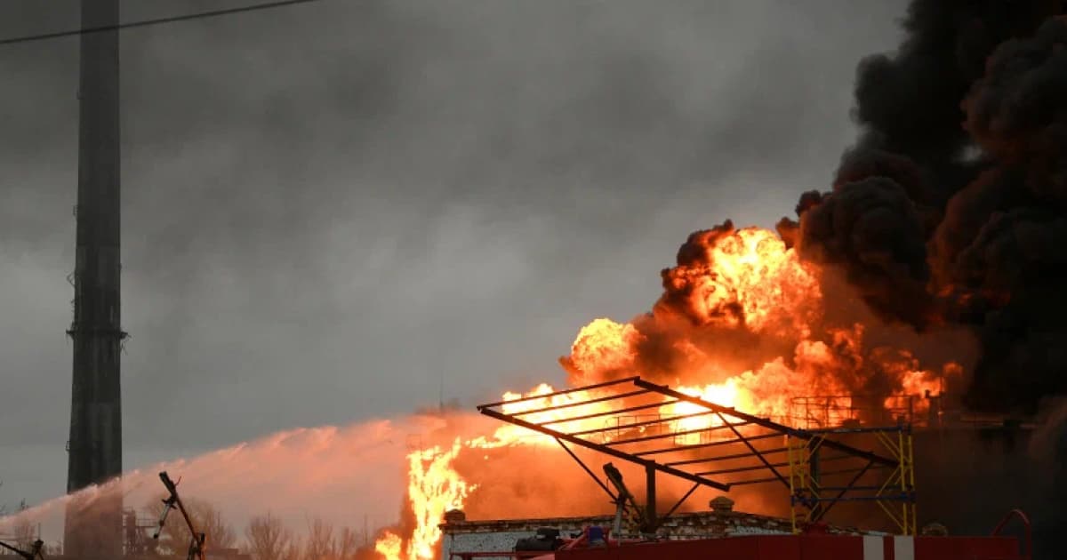 Over 10 oil tanks burned down in Sevastopol