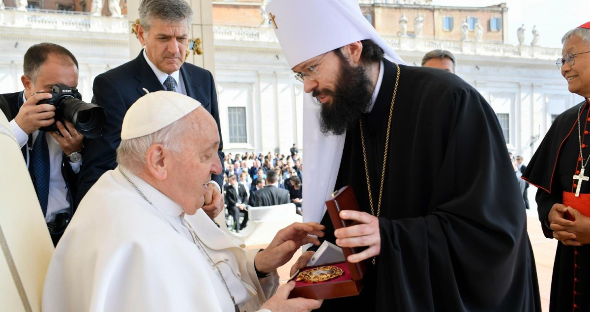 Папа Римський Франциск поспілкувався з представником РПЦ