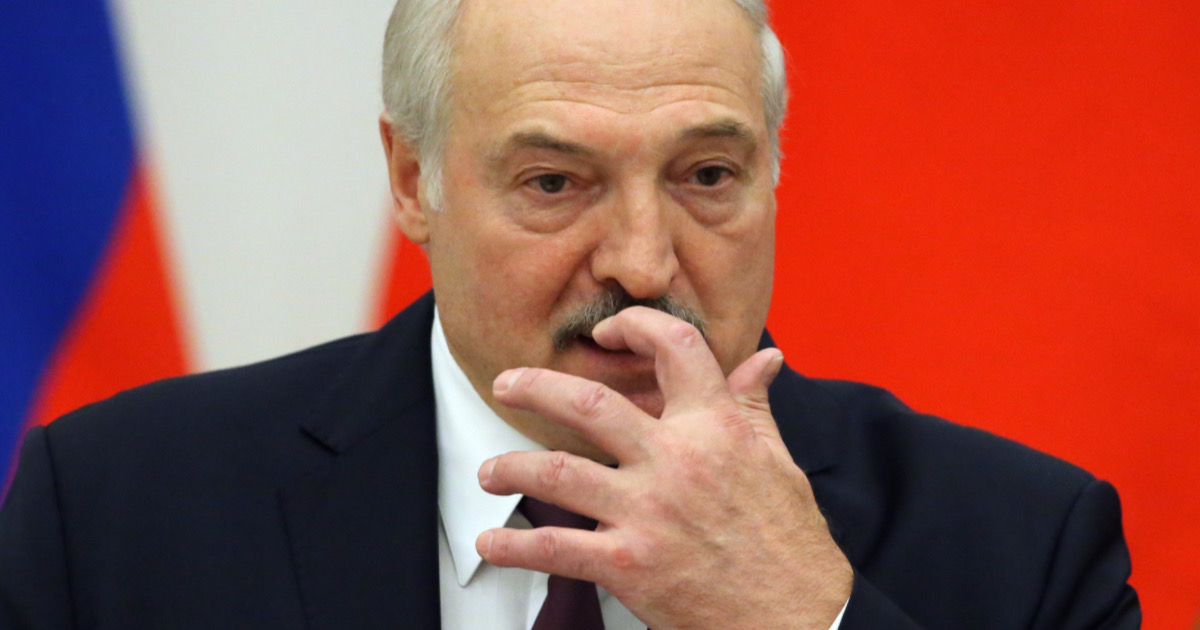 Самопроголошений президент Алєксандр Лукашенко не приїхав на церемонію Державного прапора Білорусі