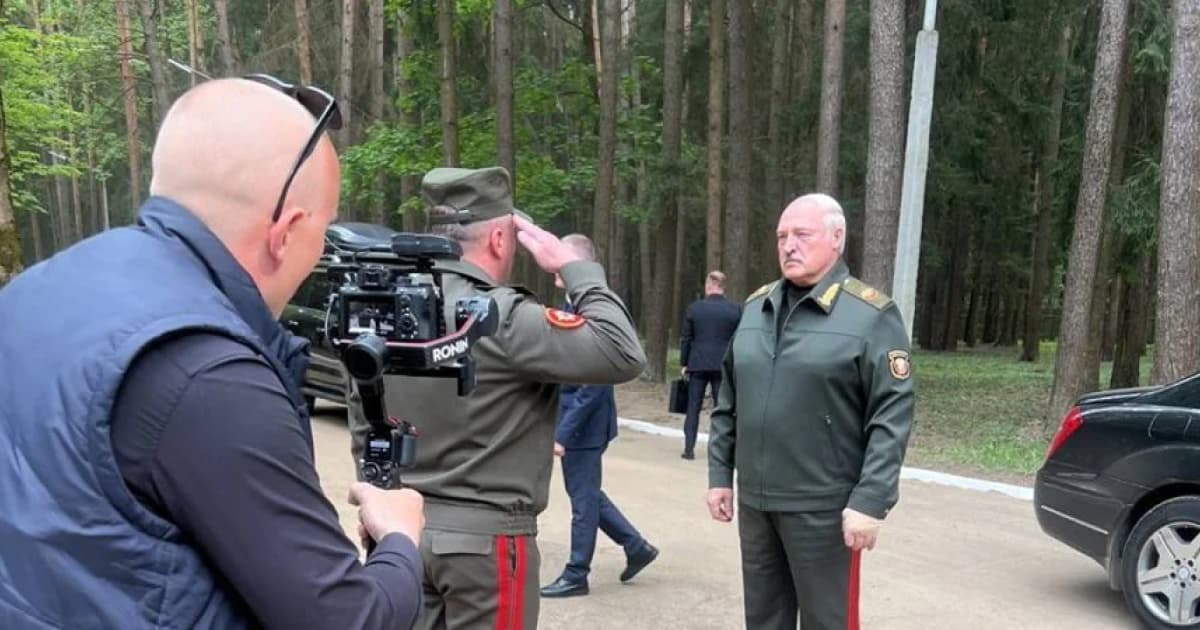 Самопроголошений президент Алєксандр Лукашенко нібито приїхав у центральний командний пункт Військово-Повітряних сил Білорусі