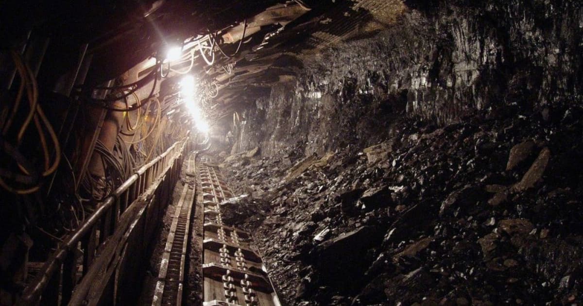 У тимчасово окупованому Донецьку через обстріл знеструмлені дві шахти — під землею перебувають понад 80 гірників
