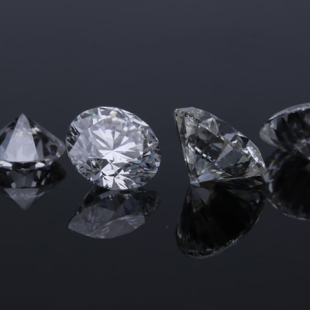 Країни G7 погодилися обмежити експорт алмазів з Росії