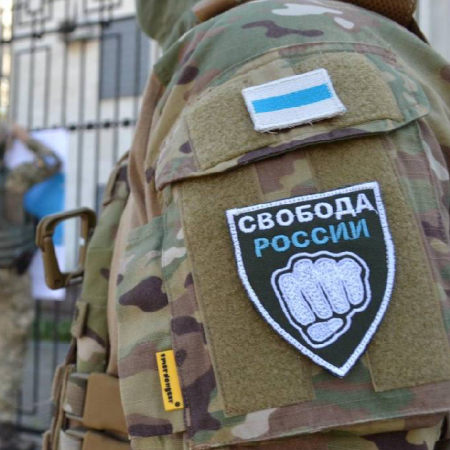 Russian volunteers fighting for Ukraine report crossing the border with Russia and fighting "for the freedom of Russia"
