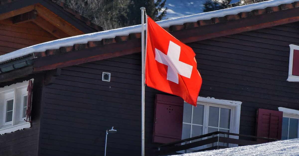 Верхня палата парламенту Швейцарії підтримала зміни до закону про реекспорт зброї