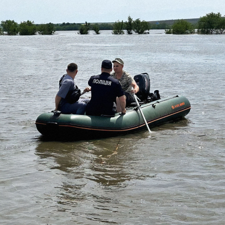 Snihurivka, Shyroke, and Horokhivske communities flooded in the Mykolaiv region due to the explosion of the Kakhovka HPP