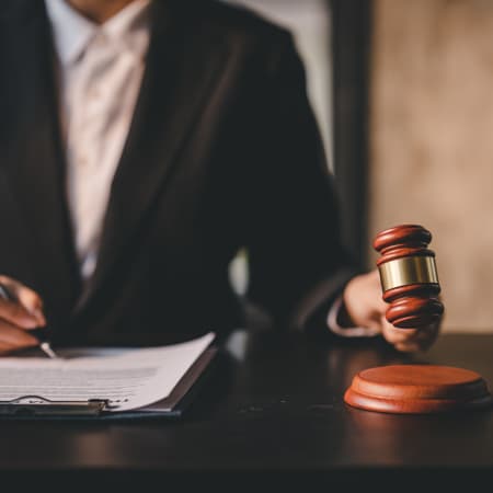 Держбюро розслідувань передало в суд справу щодо корупції у Яворівському центрі комплектування