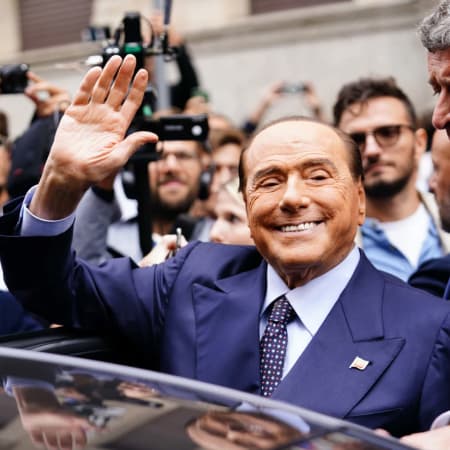 Колишній прем'єр-міністр Італії Сільвіо Берлусконі помер у лікарні у віці 86 років