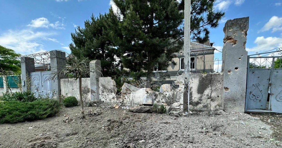 Russians shell churchyard in Bilozerka, Kherson region