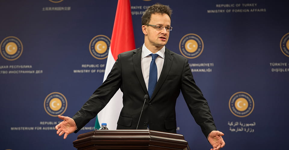 Міністр зовнішніх справ Угорщини прибув до Москви для перемовин щодо постачання Угорщині російського газу