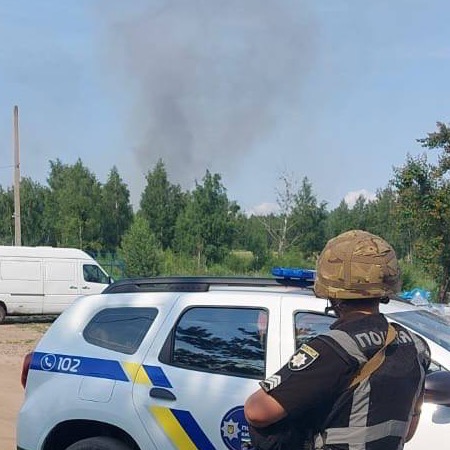Ліс на Київщині зайнявся через російський ракетний обстріл