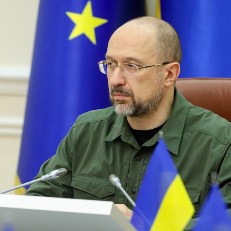 Уряд не зміг встановити факти й обставини, за якими можна було б звільнити з посади Міністра культури Ткаченка
