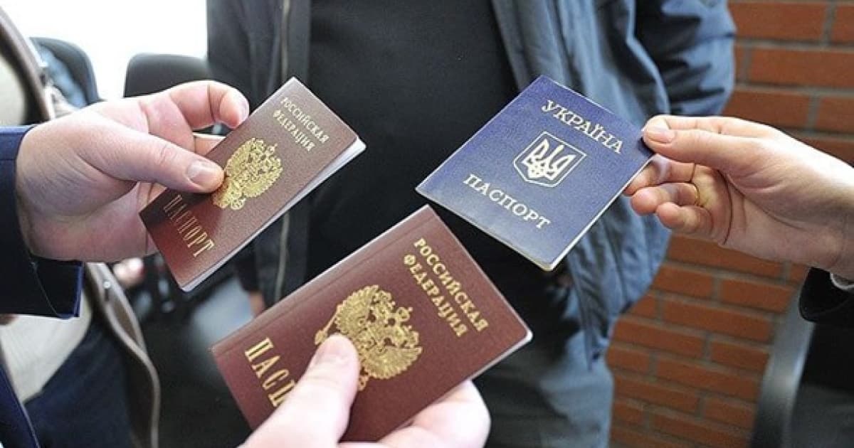 Росіяни вилучають українські документи в тимчасово окупованих Новій Каховці, Олешках і Голій Пристані на Херсонщині