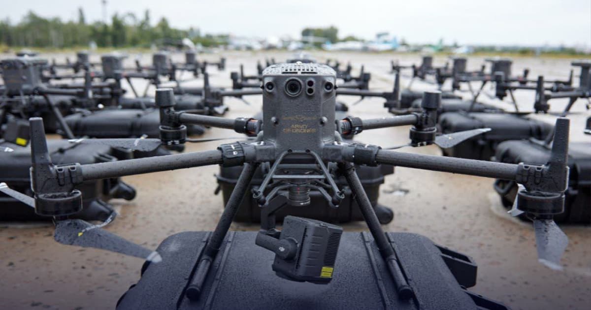 Зеленський підписав законопроєкти про скасування ПДВ та ввізного мита на комплектуючі для дронів