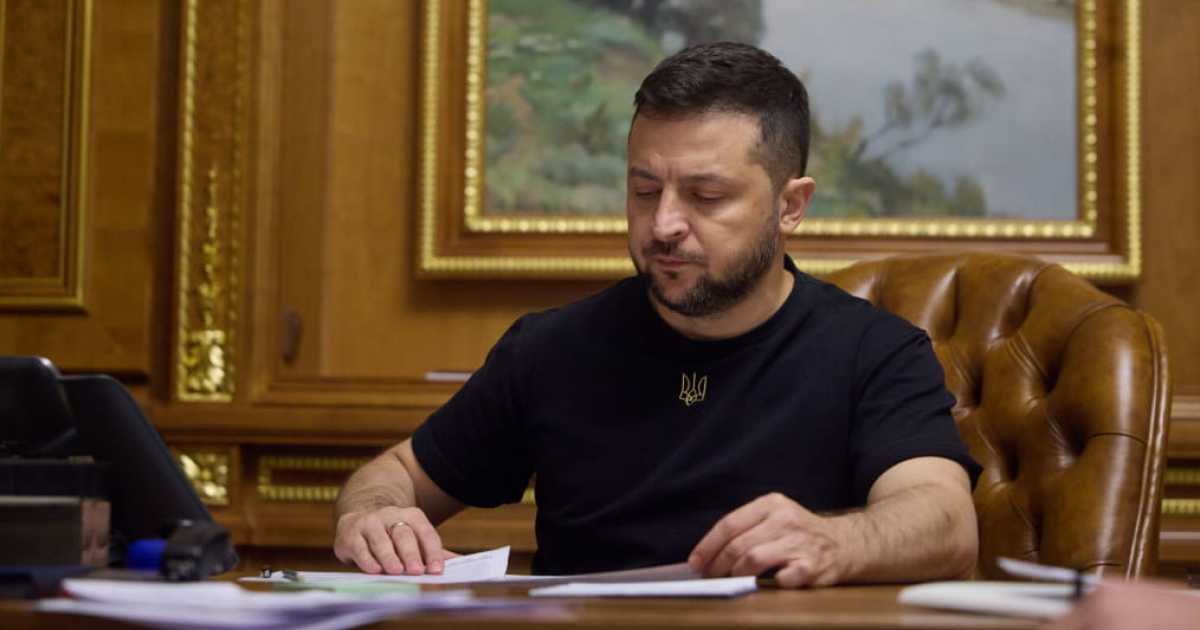 Володимир Зеленський підписав закон про заборону розповсюдження книг, випущених у РФ чи Білорусі
