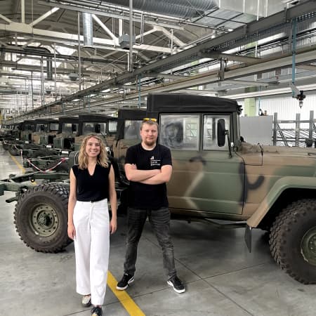 Фонд Притули придбав 20 авто для війська за 2,5 млн грн на аукціоні Прозорро.Продажі