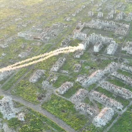 Росіяни скинули заборонений хімічний боєприпас на позиції українських військових в районі Мар’їнки
