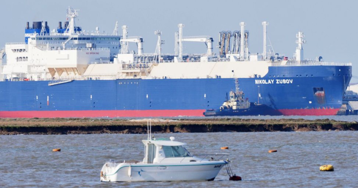 Shell Oil and Gas Company continues to buy Russian gas