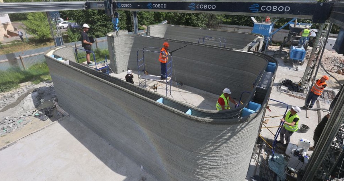 Team4UA Foundation, together with Lviv city authorities, erects a school building using a 3D printer