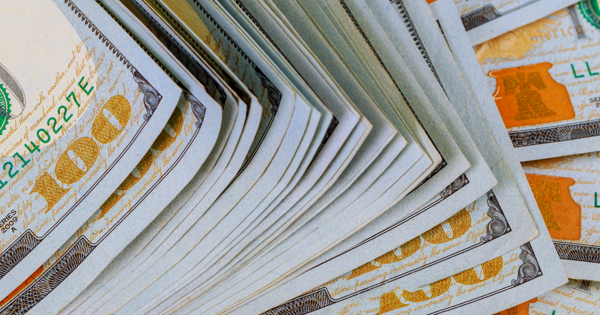 Україна отримала 890 млн доларів США від МВФ