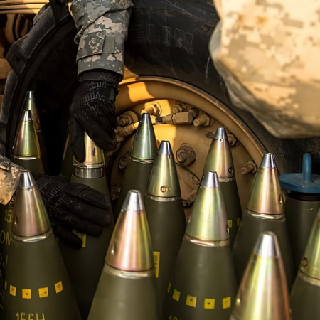 Україна вже отримала касетні боєприпаси від США, але ще не використовувала їх — Тарнавський