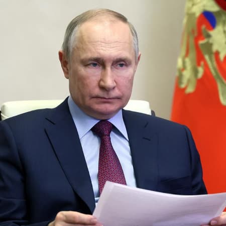 Vladimir Putin holds a meeting on the damage to the Crimean bridge