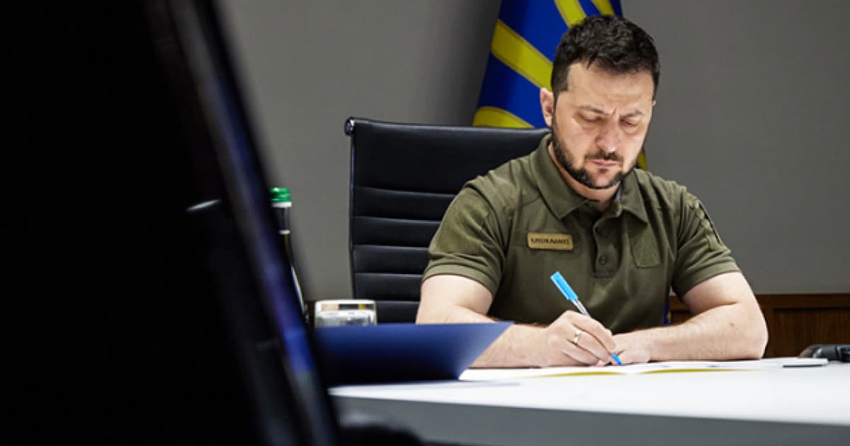 Президент України підписав закон про звільнення з військової служби військових, чиї близькі родичі загинули або зникли безвісти під час воєнного стану