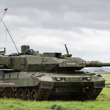 Іспанія передасть Україні чотири танки Leopard 2 та партію бронемашин