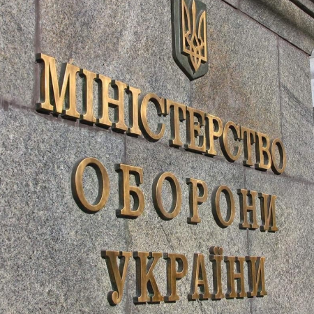 Міноборони України уклало контракт з компанією колишнього Міністра охорони здоров’я Степанова