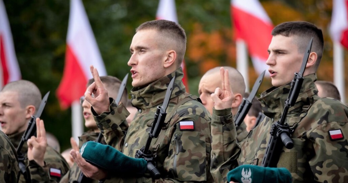 У Польщі збільшують чисельність збройних сил