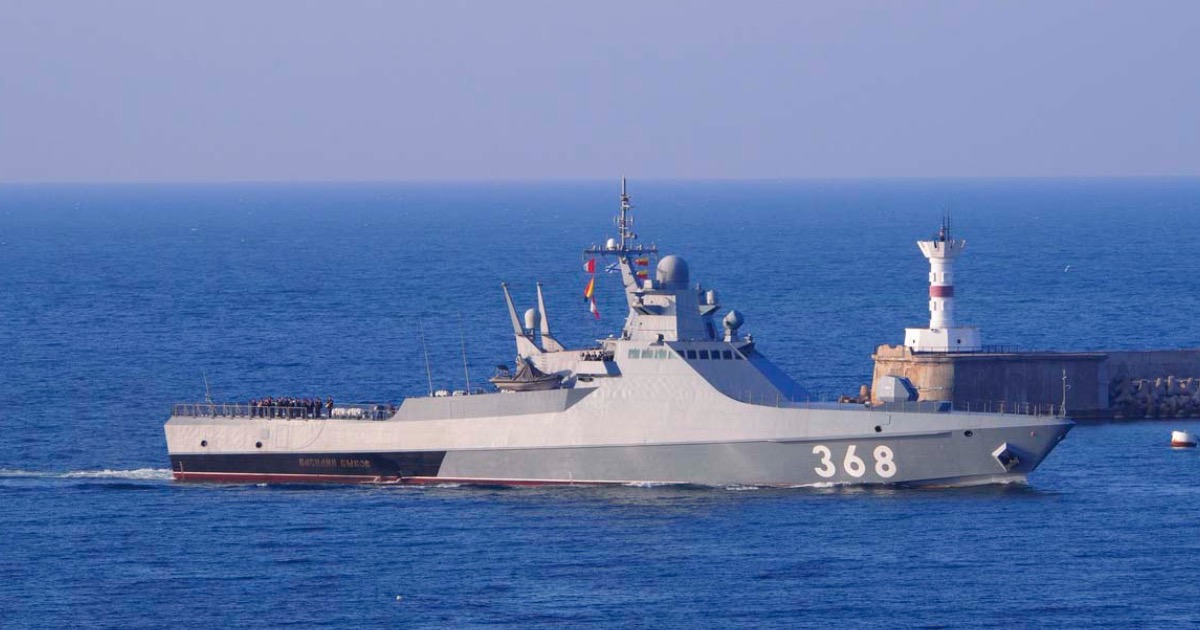 Російські кораблі погрожують цивільним суднам у Чорному морі