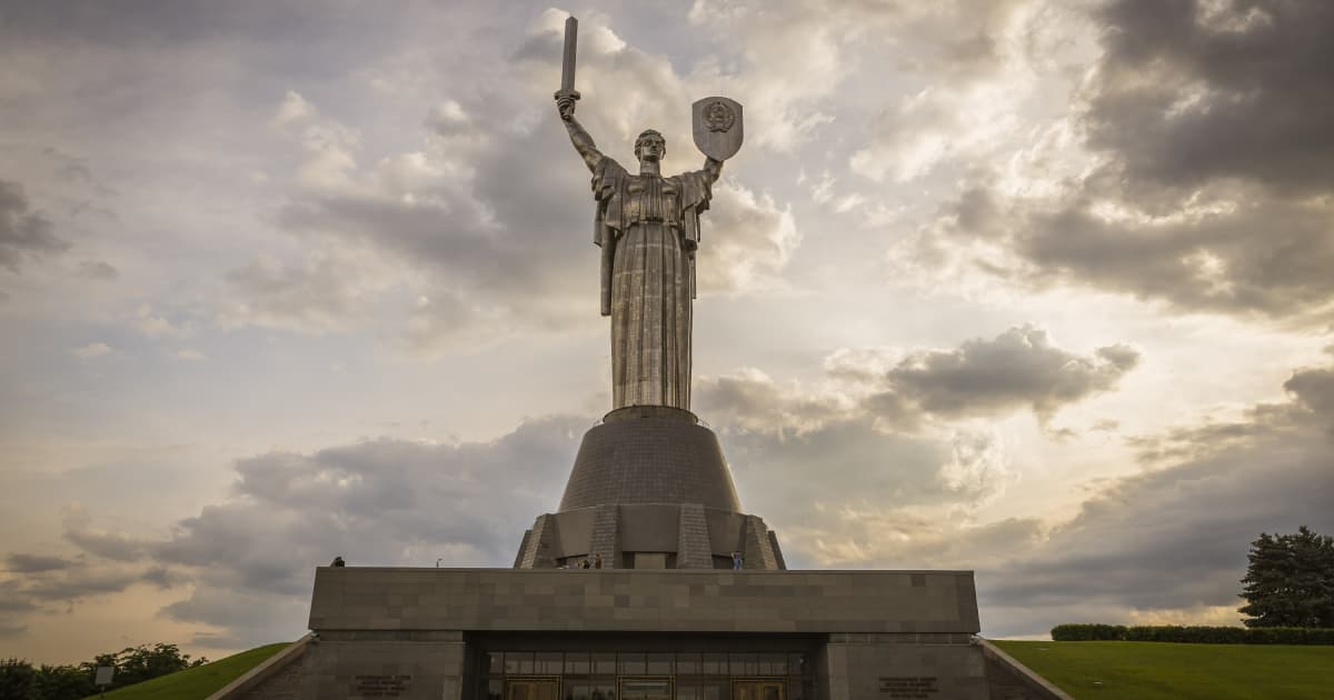 Монумент «Батьківщину-мати» у Києві планують перейменувати на «Україна-мати»
