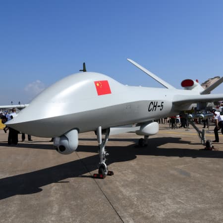 Китай вводить обмеження експорту дронів та обладнання для безпілотників