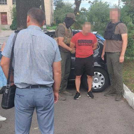 На Полтавщині СБУ затримала на хабарі керівника Миргородського військкомату