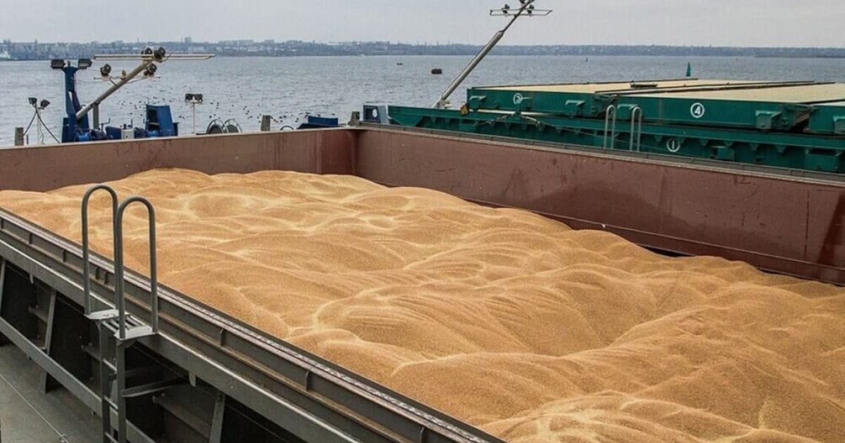 Україна очікує вивозити через «зернові» коридори у Чорному морі до 3 млн тонн агропродукції