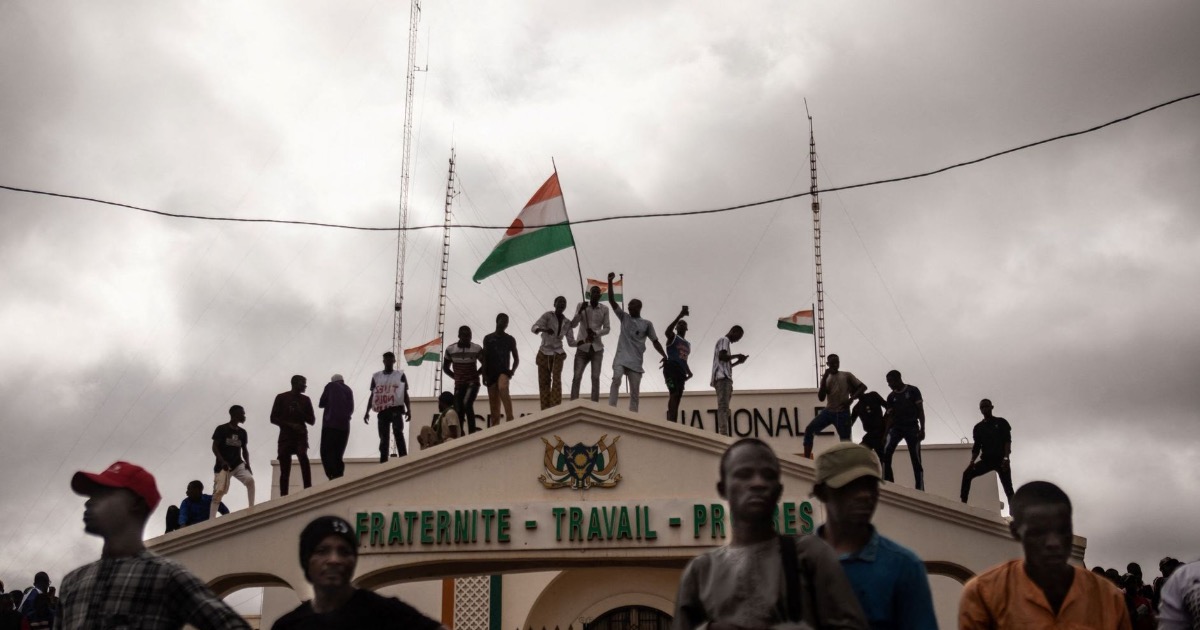 Niger's coup leaders close airspace over the country due to possible military intervention by other countries