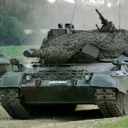 Неназвана країна викупила у Бельгії танки Leopard 1 для України