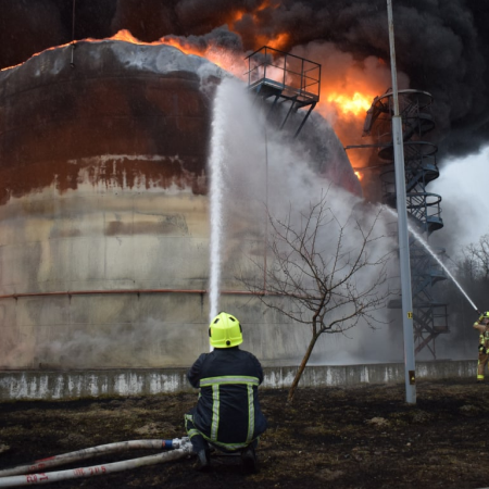 У ніч на 10 серпня Росія знищила нафтобазу на Рівненщині