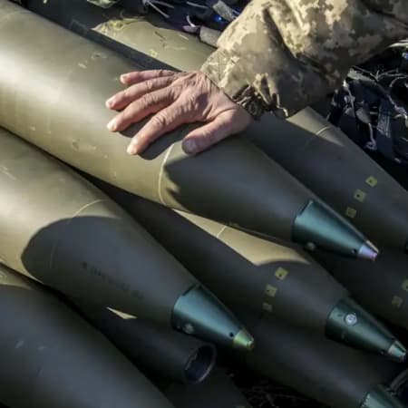 ЄС вже передав Україні майже 224 тисячі артилерійських снарядів