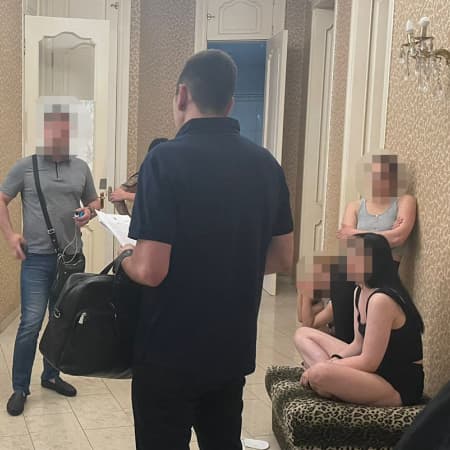 В Одесі поліціянт організував мережу борделів для іноземців