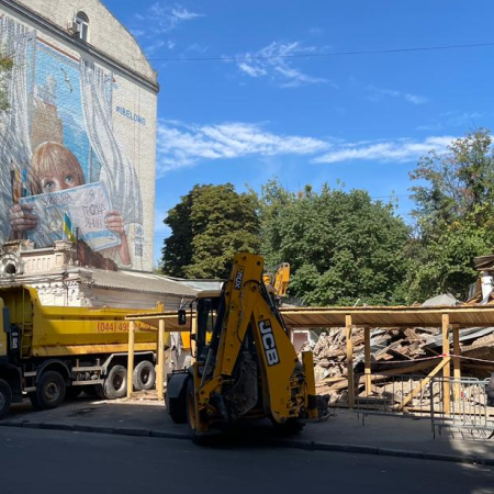 Кличко заявив про непричетність міської влади Києва до знесення 200-річного будинку на Подолі