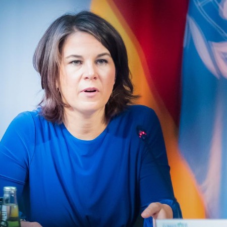 Міністерка закордонних справ Німеччини Анналена Бербок назвала атаки нібито українських безпілотників на Москву законними