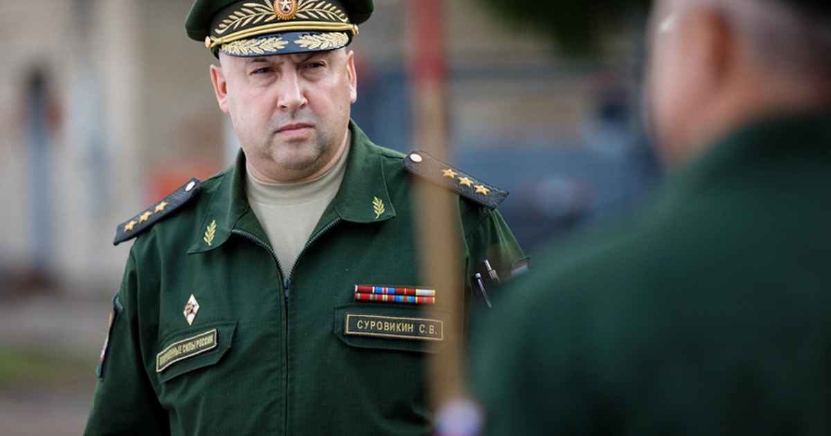 Російського генерала Сєргєя Суровікіна нібито звільнили з поста командувача Повітряно-космічними силами РФ
