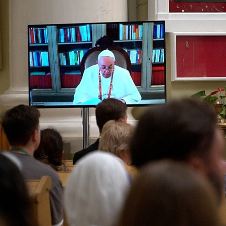 The Pope praises the Russian Empire in a speech to Russian youth