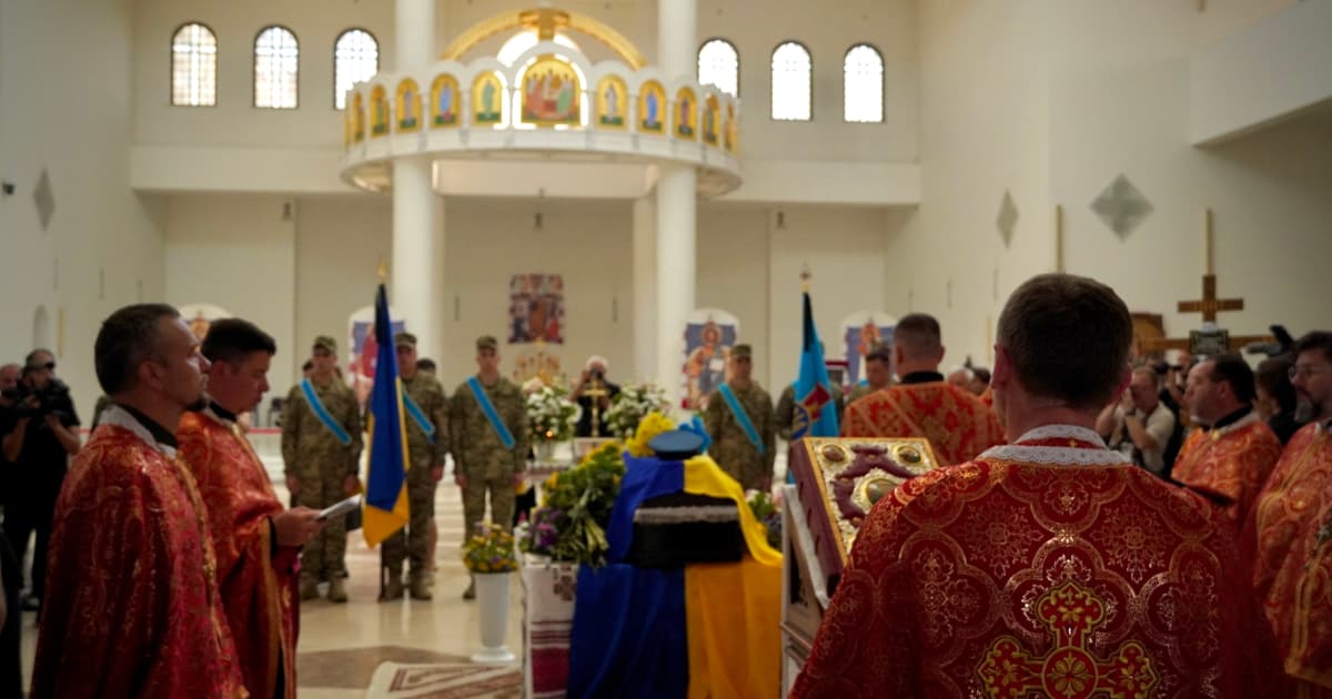 У Києві попрощались із пілотом JUICE, який загинув у авіакатастрофі на Житомирщині