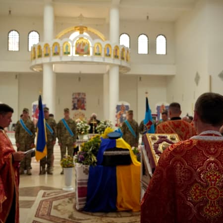 У Києві попрощались із пілотом JUICE, який загинув у авіакатастрофі на Житомирщині