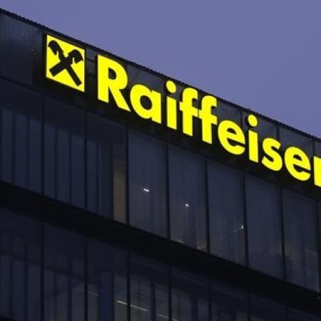Czech human rights activists demand to investigate Raiffeisen Bank's activities in Russia