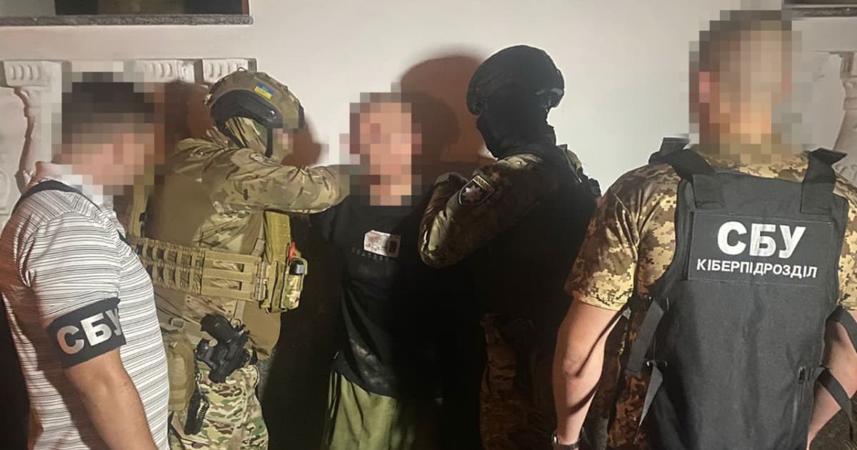СБУ та Нацполіція затримали у Полтаві чоловіка, який ображав українських військових