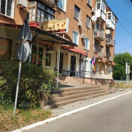Партизанський рух підірвав штаб партії «Єдіная Росія» в тимчасово окупованій Новій Каховці