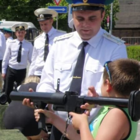 Росіяни планують ввести школярам тимчасово окупованого Криму курси військової підготовки